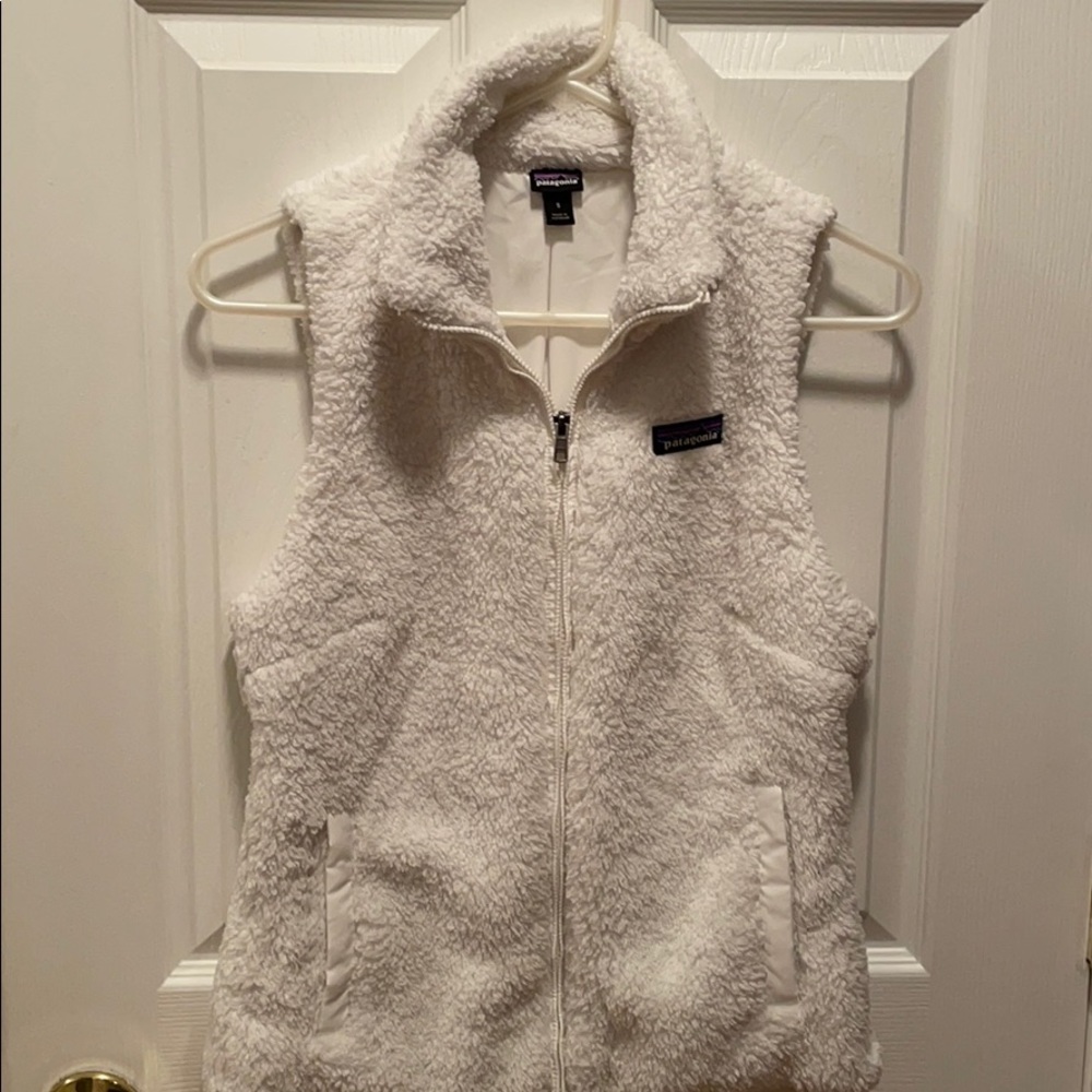 Patagonia Women's Cream Fleece Vest - Cozy Sherpa Zip-Up